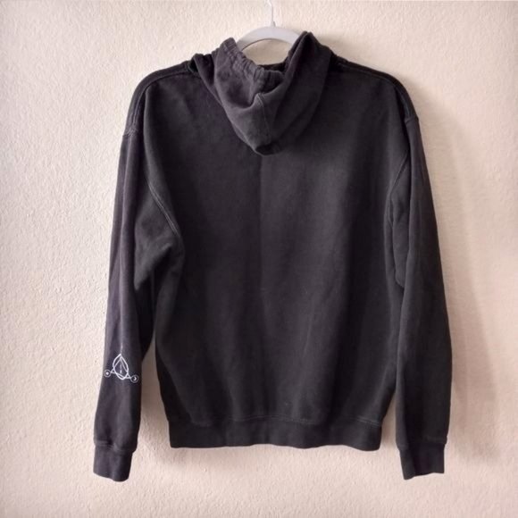 Panic at the Disco 2018 Black Hoodie Band Tee sz M - Picture 6 of 9